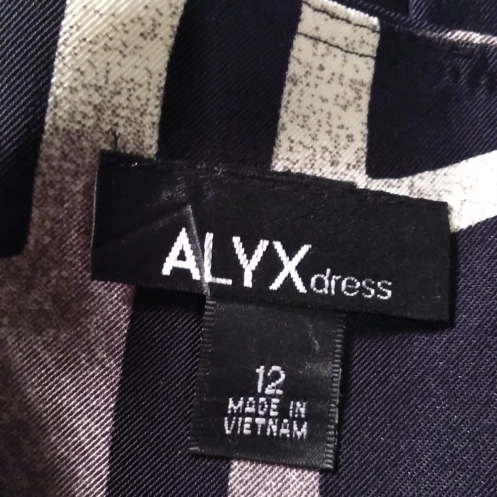 Alyx Abstract Geometric Design Pattern Dress - image 4